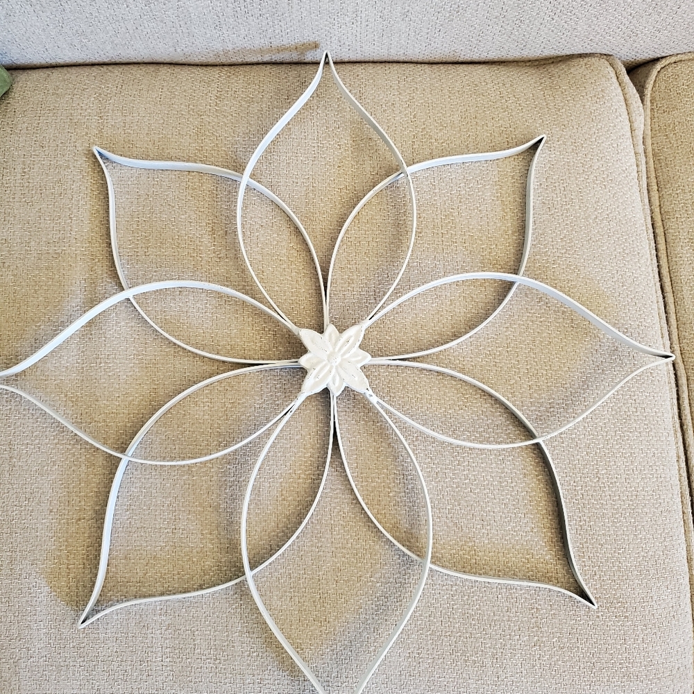 White Flowers Decor